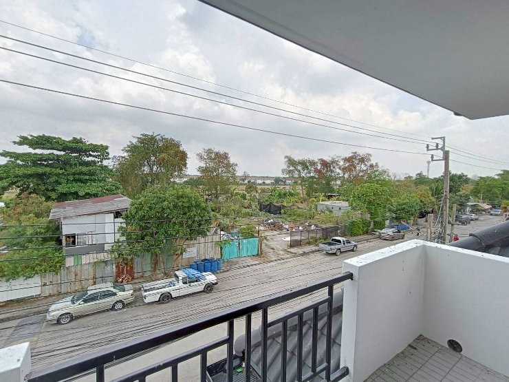รูป บ้านหลังมุม  ทำเลคลองสามวา  เลียบคลองสอง  หมู่บ้านทรัพย์ธานี  นัดชมบ้าน 085-318-6868​📞​คุณวา - รูปที่ 18/18