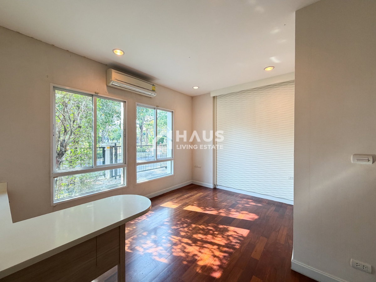 picture Granada Pinklao / 4 Bedrooms #HPHU042 - 14/37