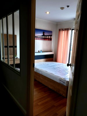 Condos for sale : P-139560 — Hot Sale! River View Condo, 40 sqm - Lumpini Place Narathiwas-Chaopraya. Only 3.15 MB. Tel 085-592-2897 Line: @easythaihome