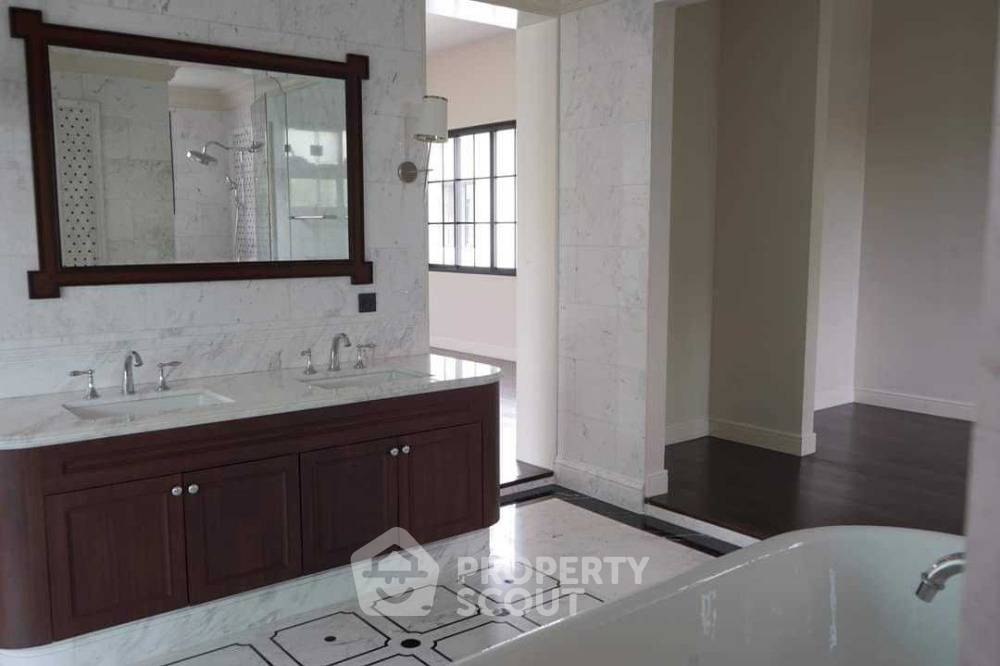picture 5-BR House in Suan Luang (ID 2012974) - 13/14