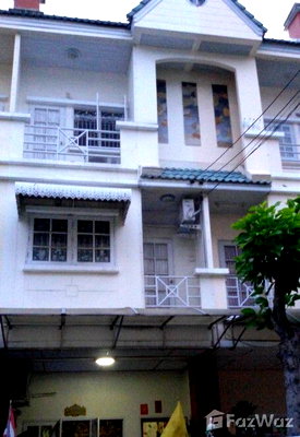 Townhouses for sale Bangkok : 4 Bedroom Townhouse for sale in Khlong Chan, Bangkok  1397748