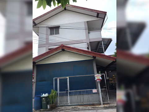 ขายด่วน อพาร์ตเมนต์ 1 งาน ห้วยขวาง กรุงเทพ    26 ห้องนอน 26 ห้องน้ำ   เนื้อที่ 1 งาน พื้นที่ใช้สอย 649 ตร.ม.   ผู้เช่าเต็มทุกห้อง