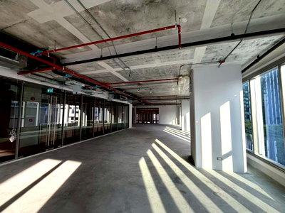 Office for rent MRT Sukhumvit : 9th Floor Commercial Space for Lease | Flexible Layout | Up to 166 SQ.M.