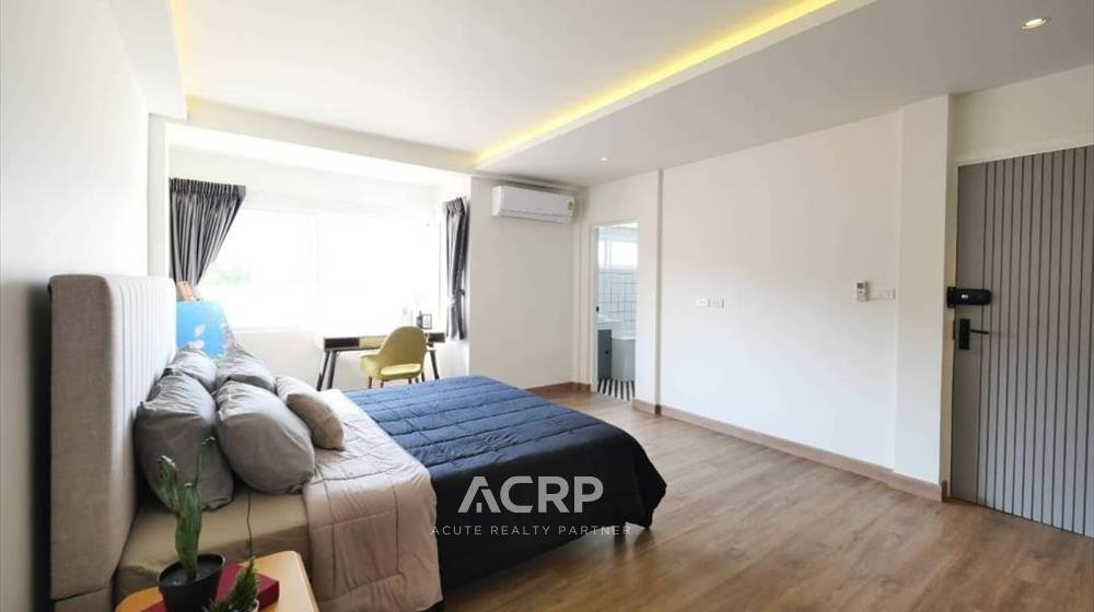 picture Detached house for rent, Soi Pridi 42, Sukhumvit 71, single house, loft style. Pet friendly. - 9/12