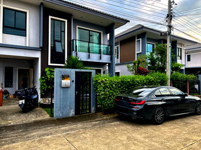Twin houses for sale Bang Kruai - Sai Noi Road : Semi-detached house The Gallery Natura Trend Rattanathibet - Ratchapruek