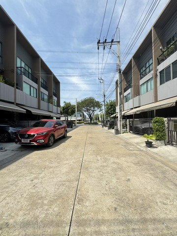รูป HR3459ให้เช่าทาวน์โฮม 3 ชั้น โครงการบ้านกลางเมือง พระราม 9 – กรุงเทพกรีฑา (Baan Klang Muang Rama 9 – Krungthep Kreetha) - รูปที่ 23/28