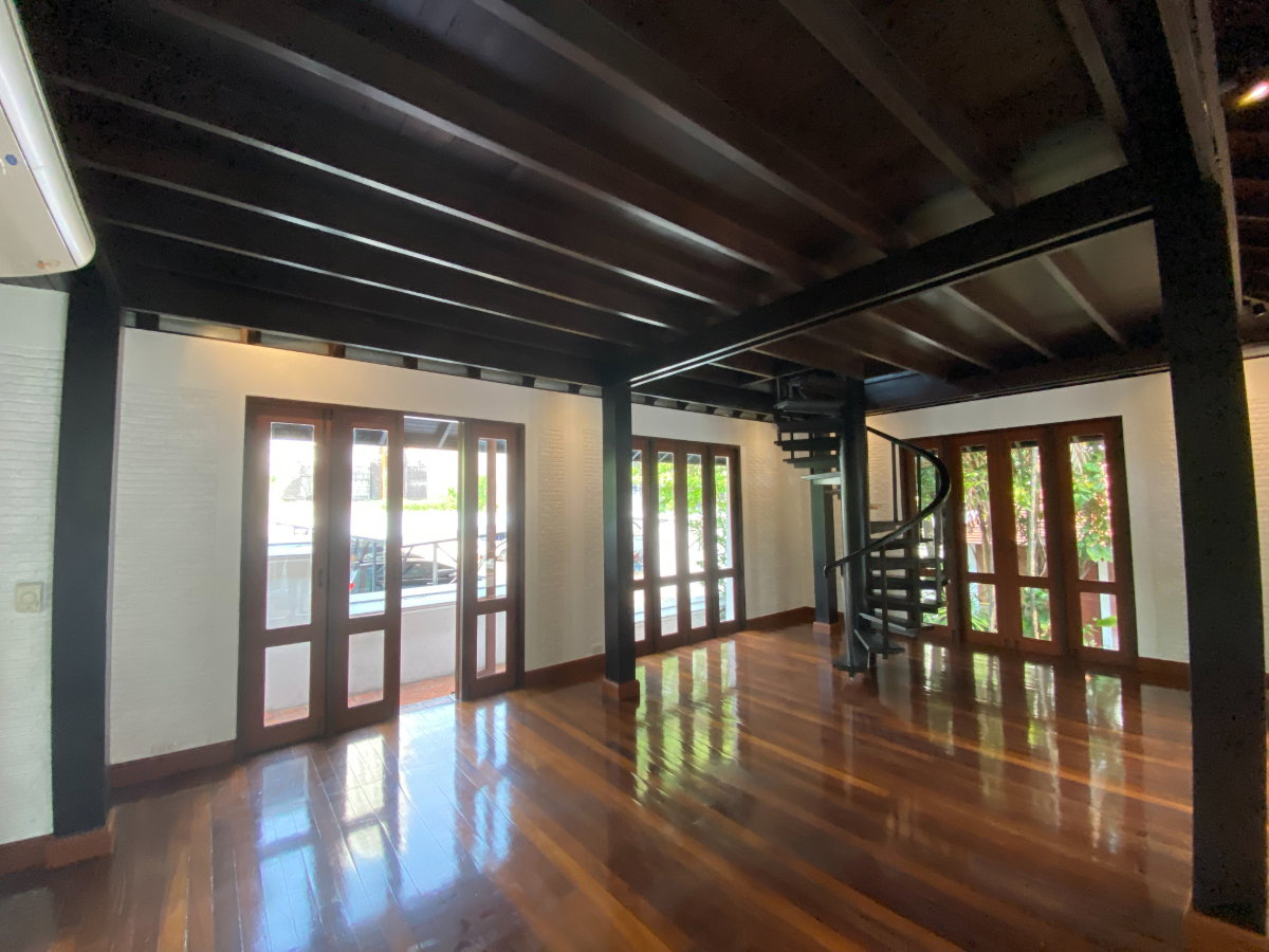 รูป บ้านรีโนเวทใหม่ สไตล์รีสอร์ท พร้อมพงษ์ ** NO CO-AGENT ** - รูปที่ 2/20