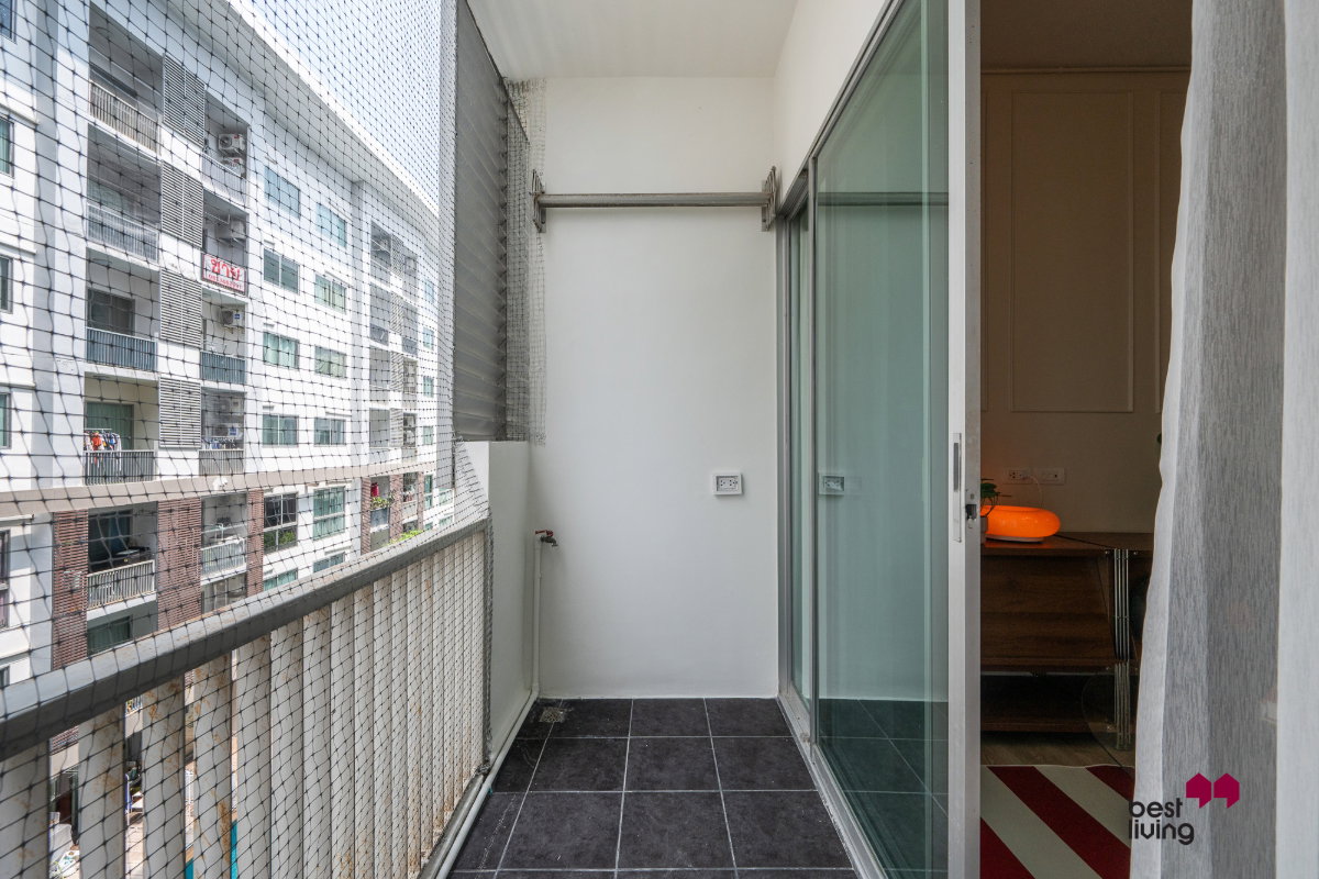 picture A Space Sukhumvit 77 East-Facing Condo Near MRT - 6/6