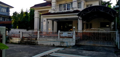บ้านเดี่ยว วิทยาลัยนานาชาติราฟเฟิลส์ : ขายบ้านเดี่ยว 3 ชั้น หมู่บ้านเอกไพลิน ซอยเฉลิมพระเกียรติ ร.9 ซอย 45 ประเวศ กรุงเทพมหานคร