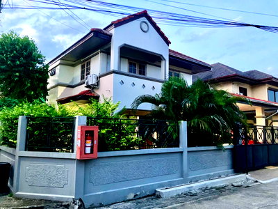 บ้านเดี่ยว วิทยาลัยเทคนิคกาญจนาภิเษกมหานคร : ขายบ้านเดี่ยว 2 ชั้น ทำเลดี ติดถนนนิมิตใหม่ หมู่บ้านพนาสนธิ์การ์เด้นโฮม4 เนื้อที่ 55.9 ตร.ว หลังมุม บ้านสวย สงบ ร่มรื่น ติดถนนนิมิตใหม่ เดินทางสะดวก