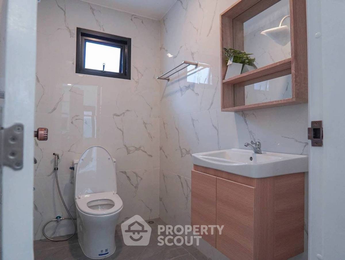 รูป บ้าน 3-ห้องนอน ที่ หมู่บ้านพัทยารุ่งเรือง ใกล้ พัทยาตะวันออก (ID 2887040) - รูปที่ 20/23