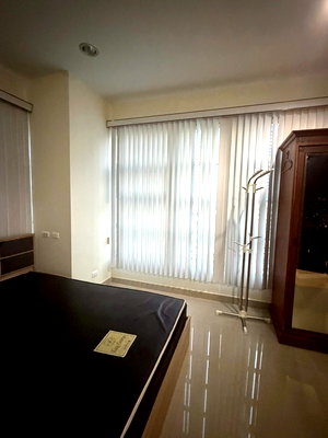 คอนโดให้เช่า : ให้เช่า Baan Klang Krung 1 นอน ชั้น 6 ห้องใหญ่ 50 ตร.ม. เพียง 23,000 บ./เดือน ติดต่อ นฤเบศ (เบศ) 082-542-5536