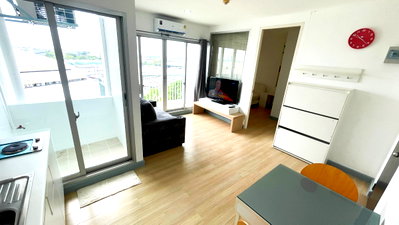 Condos for rent : The Parkland Srinakarin Lakeside for rent 9000 Baht only (New renoavate)