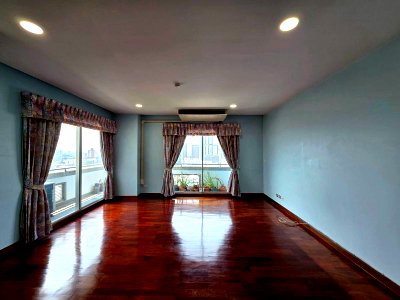 ขายคอนโด : ♦️投资机会！超值大户型！87平方米，1卧室2卫生间，Mueng Thai Phatara Complex 公寓