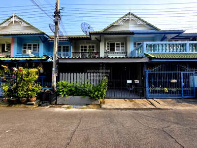 Townhouses for sale Nonthaburi : For Sale Townhouse/Townhome  , Baan Pruksa 14 A Bangbuathong , Bang Khu Rat , Bang Bua Thong , Nonthaburi , CX-154689 ✅ Live chat with us ADD LINE @connexproperty ✅