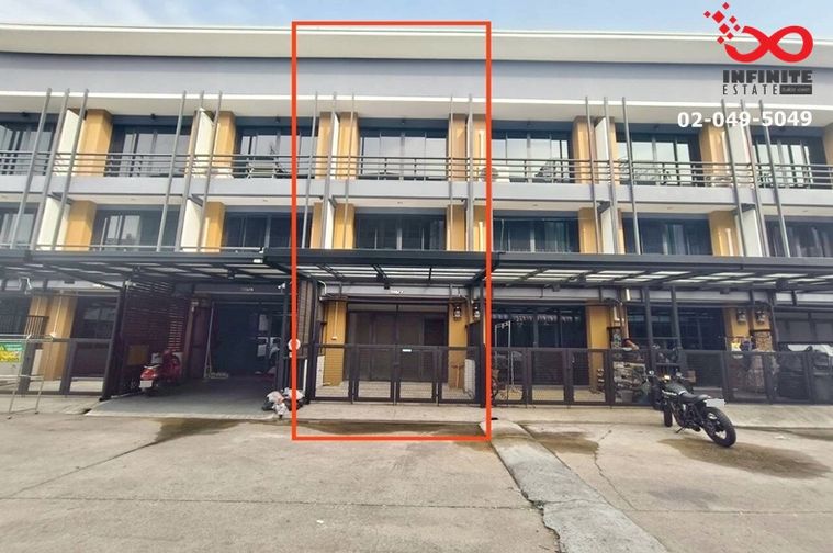ขายทาวน์โฮม 4 ห้องนอน 180 ตร.ม. 18 ตร.ว. เขตบางพลัด