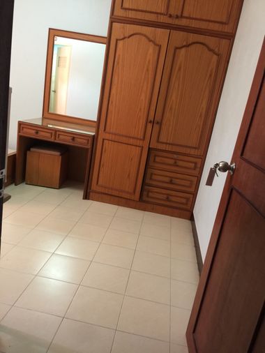 21-bed house for sale, 45 sq wah, Phra Nakhon