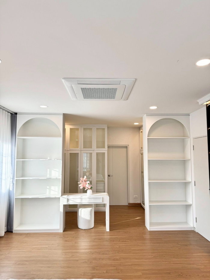 รูป ✨ Luxury Living! ปล่อยเช่าบ้านหรูแปลงมุมติดสวน - Centro บางนา (เฟส 2) ✨ - รูปที่ 11/12