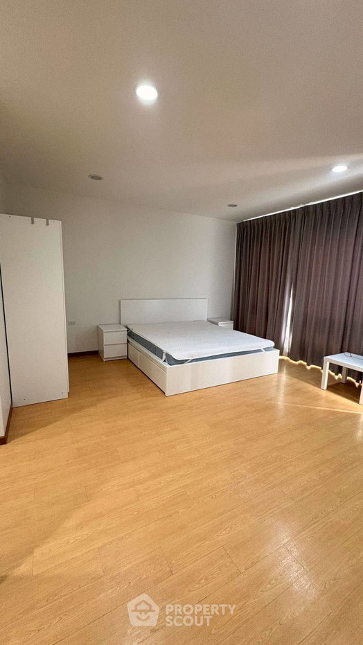 picture 4-BR Townhouse near BTS Punnawithi (ID 2879221) - 12/15