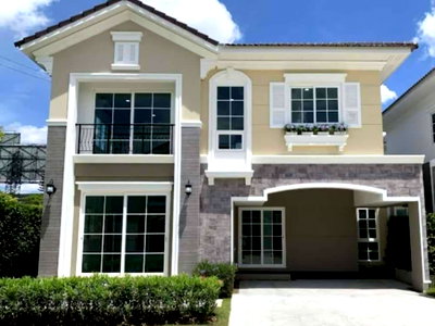 Twin houses for sale Ramkhamhaeng University 2 : For Sell at    Golden Neo Bangna-Suan Luang