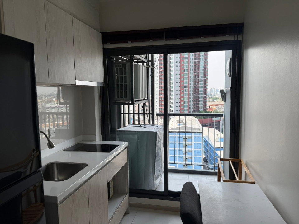 picture Life Sukhumvit                    48  - 8/13