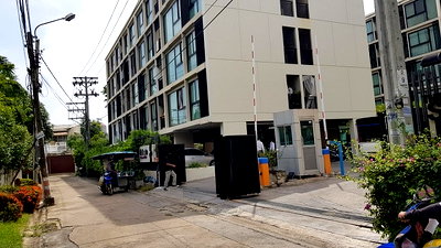 ขายคอนโด : ขายห้องชุดพักอาศัย 42.38 ตร.ม. อาคารชุดแอ็บสแตร็กส์ สุขุมวิท 66/1 เดอะซัน บางนา กรุงเทพมหานคร
