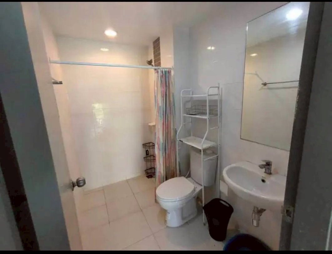 picture Present Condo                Ekachai - 8/11
