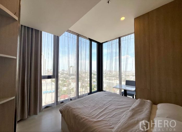 For sale 2 Bedroom Condominium in Mazarine Ratchayothin in Chan Kasem, Chatuchak, Bangkok BTS Ratchayothin BRE25849
