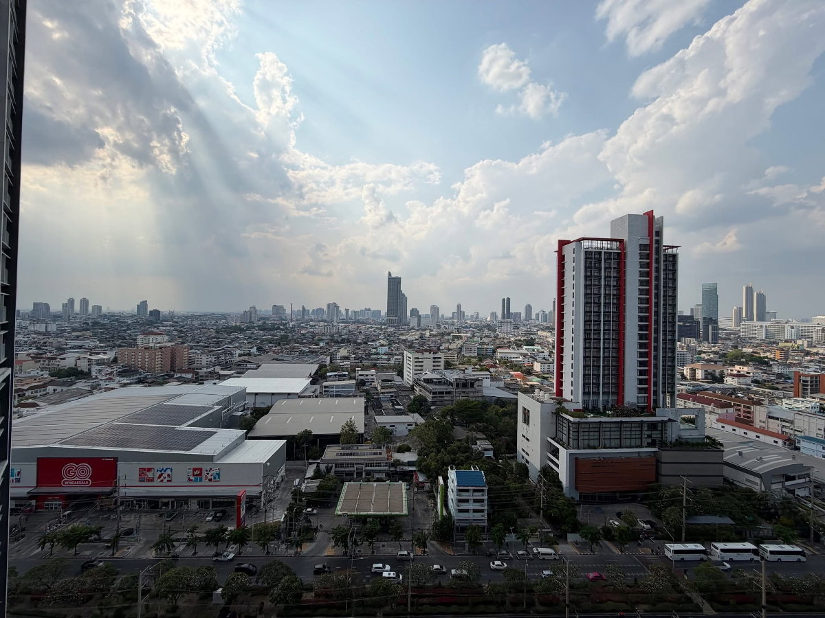 รูป 🌆 ปล่อยเช่า The Key Sathorn–Charoenrat ห้องรีโนเวทใหม่ Modern Minimal วิว Asiatique ใกล้สาทร–พระราม 3 🪄 - รูปที่ 9/10