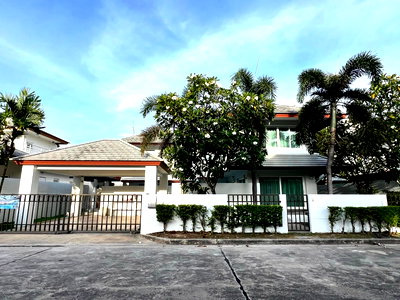 Houses for sale Rongpo Market : 🏖 Luxury Beachside Pool Villa for Sale – Seabreeze Pool Villa 32 @ SeaBreeze Villa Pattaya Near Pattaya Beach