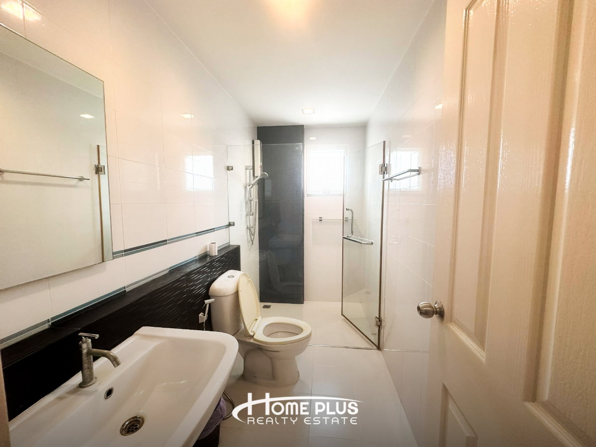 รูป บ้านเดี่ยว 2 ชั้น หมู่บ้านวรารมย์ พรีเมี่ยม วัชรพล–จตุโชติ เขตสายไหม กรุงเทพมหานคร - รูปที่ 19/21