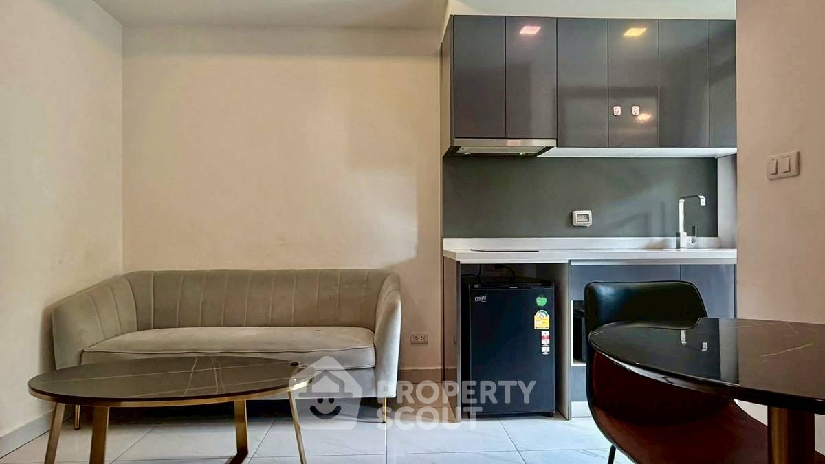 รูป คอนโด 1-ห้องนอน ที่ อาคาเดีย เซ็นเตอร์ สูท ใกล้ ถนนพระตำหนัก พัทยา (ID 2886771) - รูปที่ 4/13