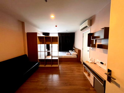 Condos for rent : For rent, the tree interchange, Studio, buidling A floor 24 🆔 line: eyannie