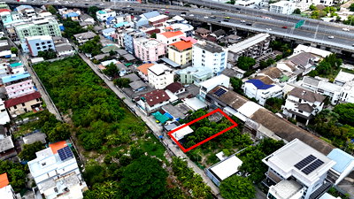 Land for sale : 🔥 This plot of land in Ari, Ari Samphan Soi 10, could be your dream home! 🔥 Land plot in Ari Samphan Soi 10 / 105 sq.wa. NUB029