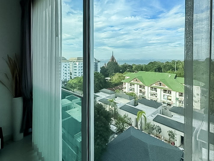 รูป Wongamat Condo for Sale at Club Royal Pattaya Sea View 3BR - รูปที่ 5/10