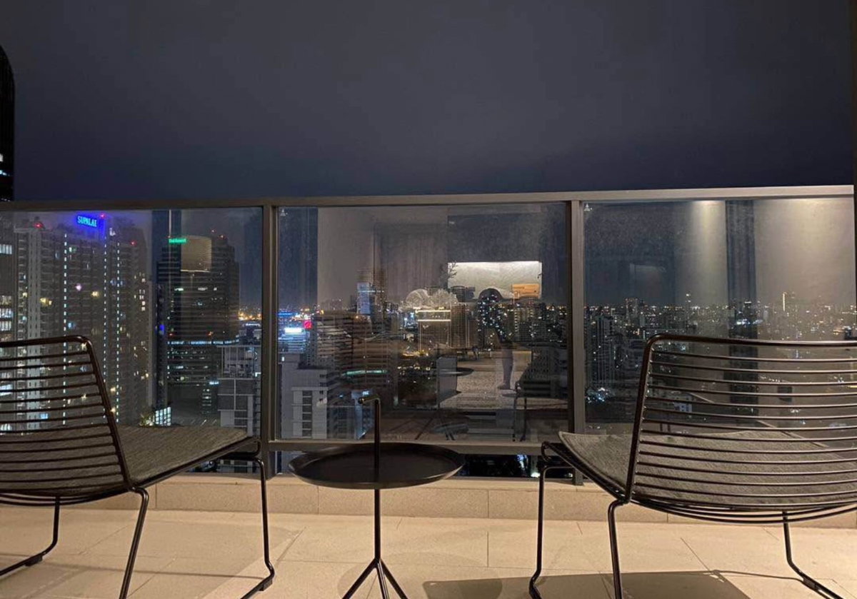 picture The Lofts                 Asoke  - 10/10