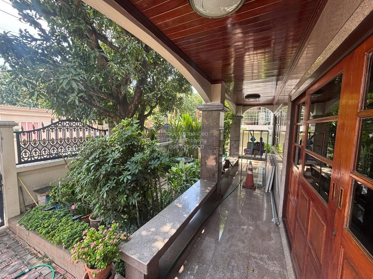 รูป ขายบ้าน  บ้านผกามาศ สวนหลวง เขต สวนหลวง กรุงเทพ CX-154011 ✅ ทักไลน์ @connexproperty ตอบทันที ทีมงานมืออาชีพ ✅ - รูปที่ 2/12