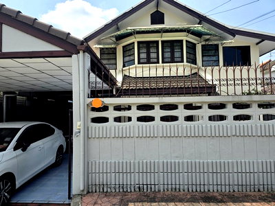 Houses for rent Boromratchachonnani Nursing College : FOR RENT  HOUSE PROPERTY  18000 BAHT per MONTH