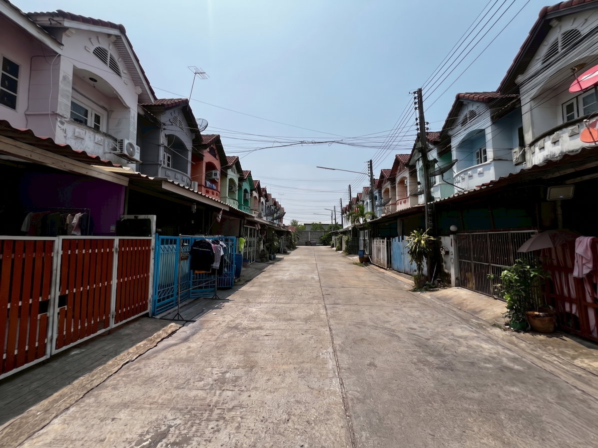 รูป 🏡 ทาวน์เฮ้าส์ 2 ชั้น "หมู่บ้านเบญจศิริ เพชรเกษม 91" เพียง 1.43 ล้าน  - รูปที่ 18/18