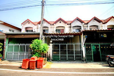 เช่าทาวน์โฮม นนทบุรี : ให้เช่า ทาวน์เฮ้าส์ 2 ชั้น 2นอน ธารทอง 2 วัดลาดปลาดุก บางบัวทอง ต่อเติมแล้ว 18 ตร.ว ใกล้ถนนกาญจนาภิเษก