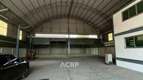 ให้เช่าโกดัง/โรงงาน ทำเลทอง ปู่เจ้า สมุทรปราการ ติดถนนใหญ่ 