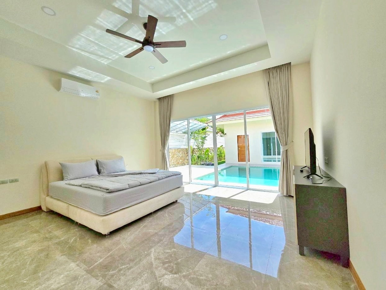 รูป Modern Pool Villa for Sale Near Mabprachan East Pattaya - รูปที่ 9/17
