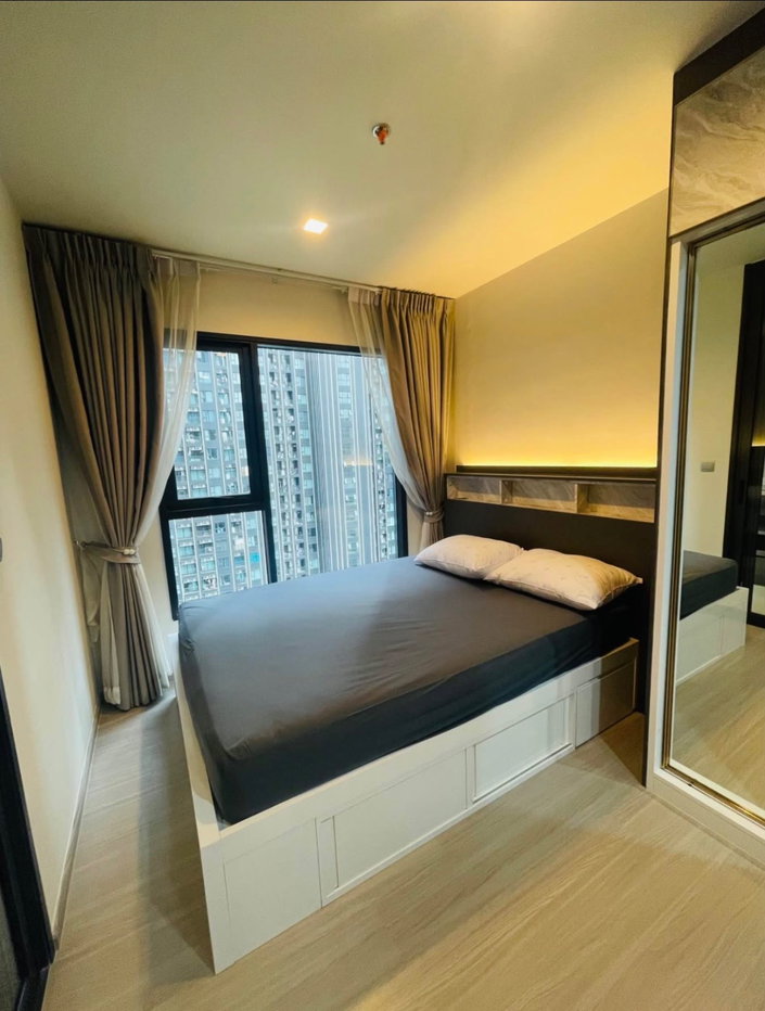 รูป S32 ให้เช่าคอนโด Life Asoke Hype (ไลฟ์ อโศก ไฮป์)ห้องใหม่ ตกแต่งครบ พร้อมเข้าอยู่ เฟอร์นิเจอร์ และ เครื่องใช้ไฟฟ้า - รูปที่ 2/11