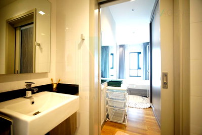 Condos for rent : 🎊 For Rent Condo CHAPTER ONE MIDTOWN LADPRAO 24 Building 1, Floor 28,1 bed room, Room size 30.00 sqm