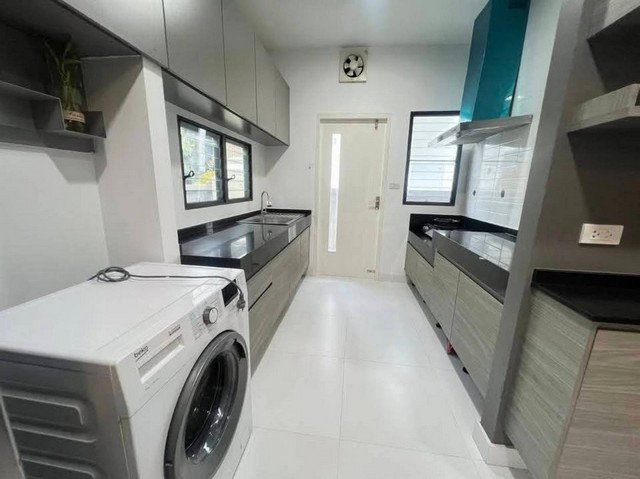 รูป HR3455ให้เช่าบ้านเดี่ยว 2 ชั้น โครงการมัณฑนา ศรีนครินทร์-บางนา จาก Land & Houses ทำเลศักยภาพใกล้ทางด่วนและห้างสรรพสินค้าชั้นนำ - รูปที่ 14/19