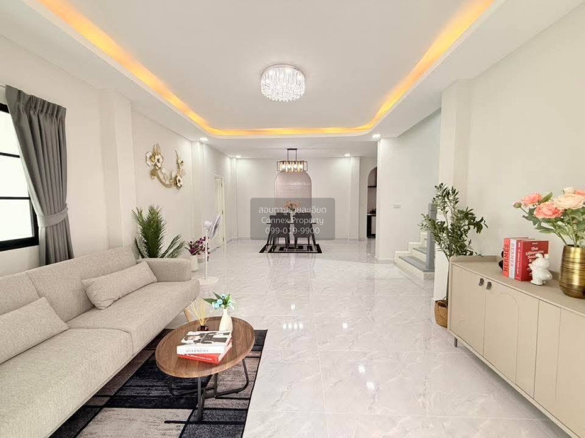 รูป ขายบ้าน  บ้านพร้อมพัฒน์ 1 รามอินทรา ห้องมุม รีโนเวทใหม่ สามวาตะวันตก เขต คลองสามวา กรุงเทพ CX-154360 ✅ ทักไลน์ @connexproperty ตอบทันที ทีมงานมืออาชีพ ✅ - รูปที่ 4/12
