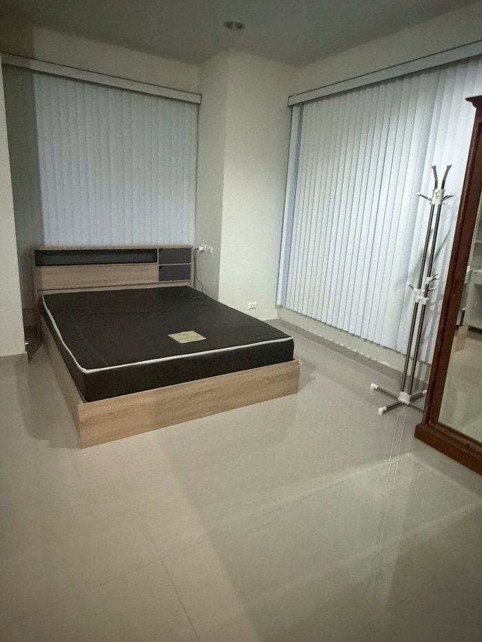 รูป ให้เช่า Baan Klang Krung 1 นอน ชั้น 6 ห้องใหญ่ 50 ตร.ม. เพียง 23,000 บ./เดือน ติดต่อ นฤเบศ (เบศ) 082-542-5536 - รูปที่ 7/9