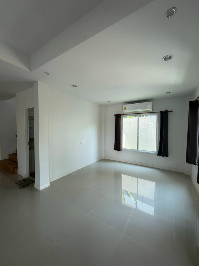 picture For Sell at    Baan Phatthanakan 65 - 8/9