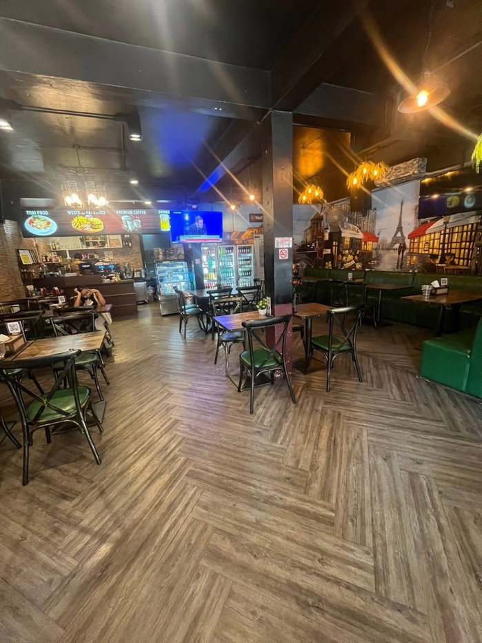 picture Cafe and restaurant Pattaya Central Main Road - 4/22