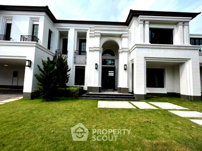 Houses for sale Bangkok : 5-BR House in Suan Luang (ID 2012974)